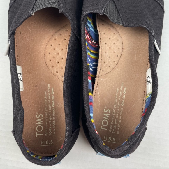 TOMS Classic Canvas Shoes Men’s Size 8.5 Black Slip on  Casual Travel Everyday - Picture 12 of 12